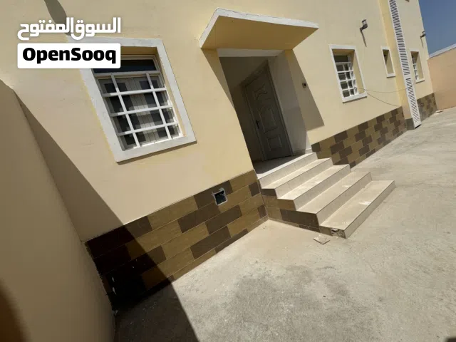 فله للبيع طابقين في النهضة ودام ومساحة بناء قريب ال300 (فرصة ماتتفوت) اكثر من 5 غرف وصالتين