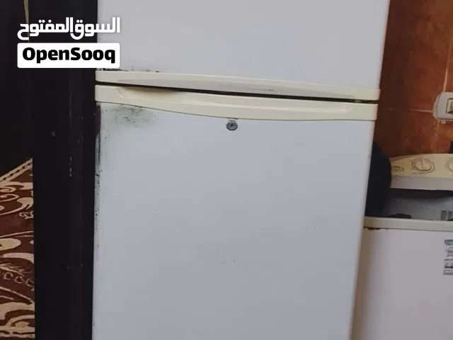 ثلاجه نوع LG