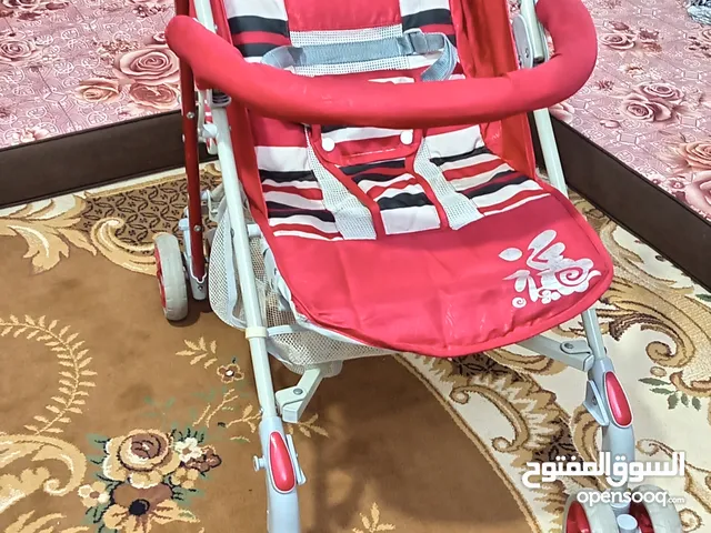 عربايه أطفال بحاله ممتازة للبيع ب 12