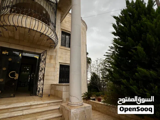 600 m2 5 Bedrooms Villa for Sale in Amman Jawa