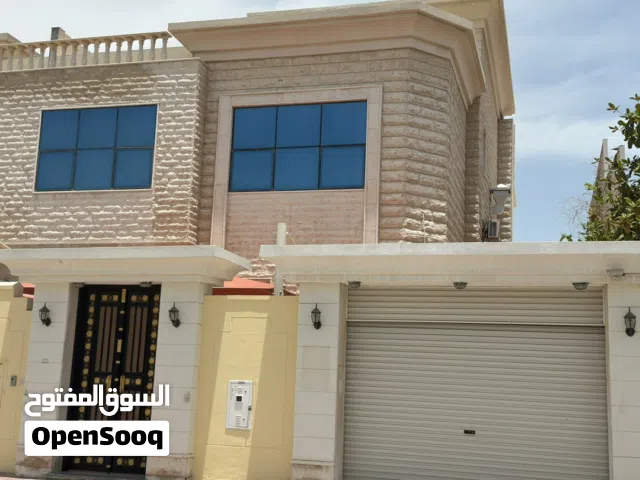 450 m2 More than 6 bedrooms Villa for Rent in Doha Al Maamoura