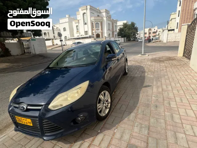 فورد فوكس 2014 سيارة اقتصادية و مريحة مجددة سنة و ترخيص جديدFord Focus 2014 very clean