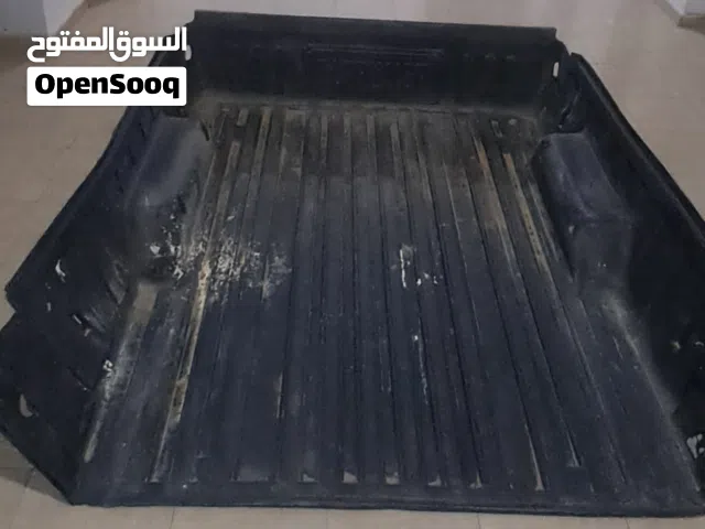 حوض صندوق تندرا قبينه وربع2004 او دبل 2006