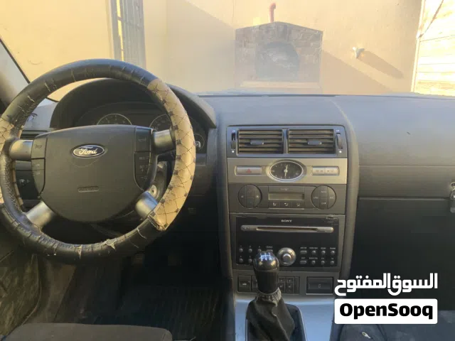 فورد مونديو لبيع