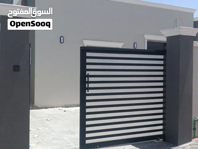 110 m2 2 Bedrooms Townhouse for Sale in Basra Yaseen Khrebit