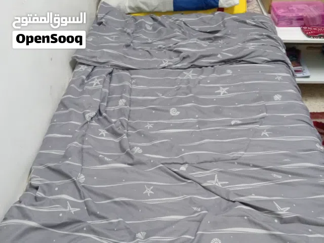 بيع تخت وطاوله وبردايه