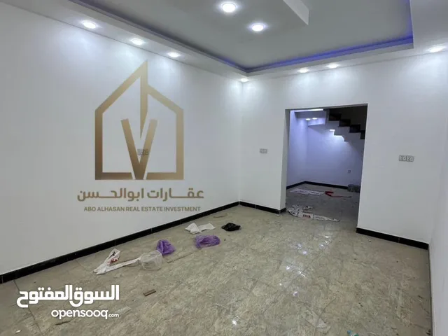 136 m2 More than 6 bedrooms Townhouse for Sale in Basra Tahseneya