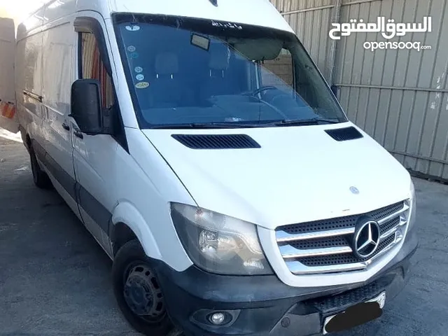 باص مرسيدس 518