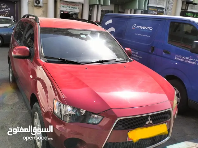 MITSUBISHI OUTLANDER FOR SALE EXCELLENT CONDITION!