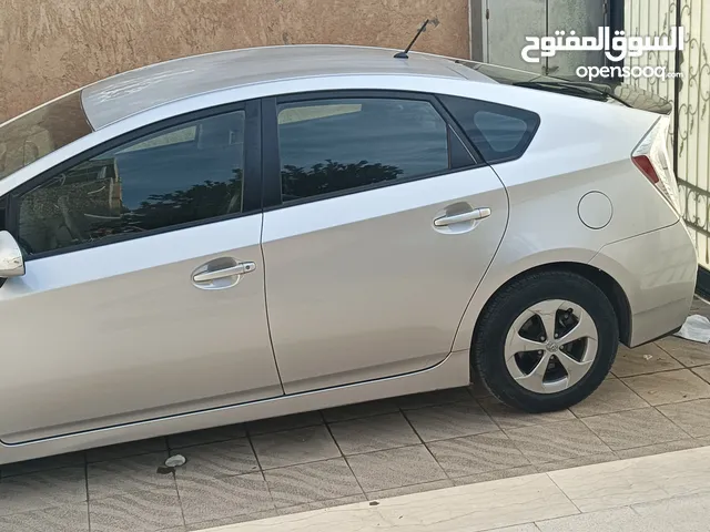 Used Toyota Prius in Amman