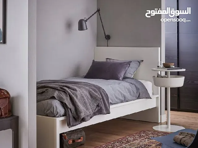 سرير للبيع مفرد ايكيا بحالة ممتازة