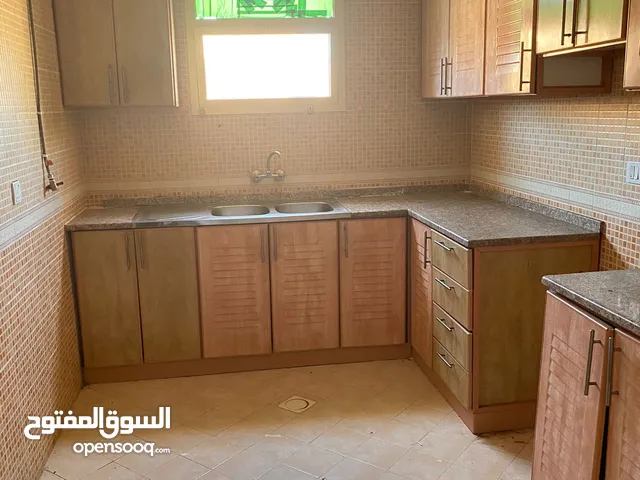 140 m2 4 Bedrooms Apartments for Rent in Jeddah Marwah