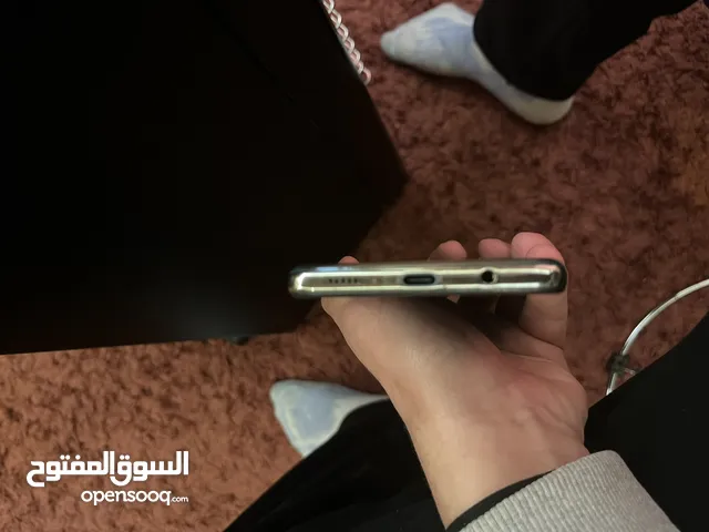 Samsung m62للبيع او للبدل على ايفون جهاز ممتاز