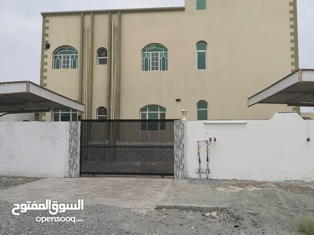 150 m2 3 Bedrooms Apartments for Sale in Muscat Amerat