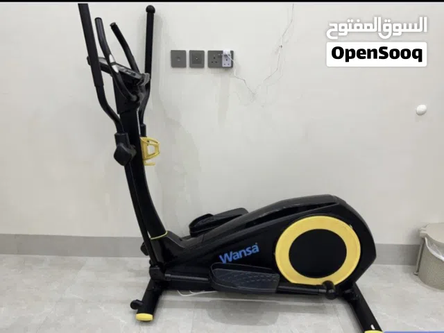 للبيع: جهاز "وانسا" أوربتراك الرياضي - نظيف جداً!  هل تبحث عن صالة رياضية في منزلك؟