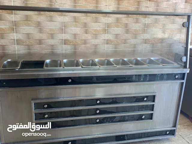 بسطة سلطات مطعم وقرل واشياءات للبيع في مادبا