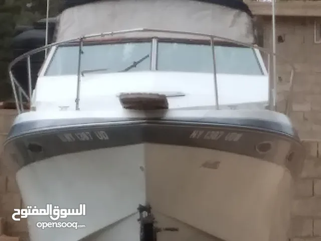 يخت أمريكي للبيع
