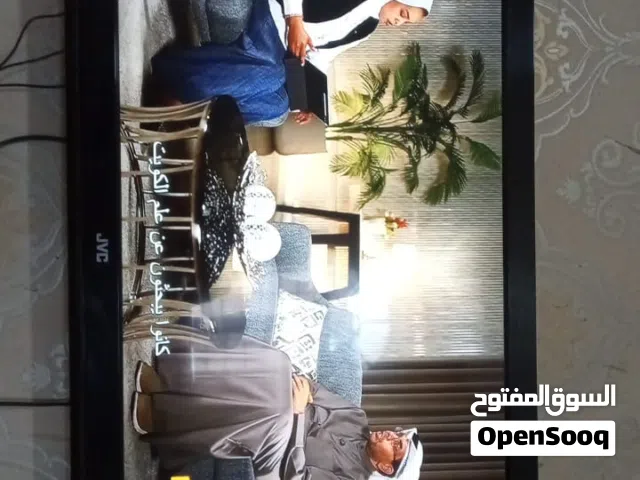 شاشة  32 مكروماكس سمارت  بالحامل والجهاز كامل بحالة ممتازة