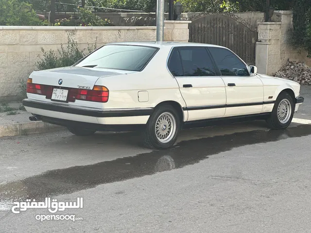 السعر نهائي للبيع ترخيص واطي BMW 730 بحالة الوكالة السيارة ماشاء الله