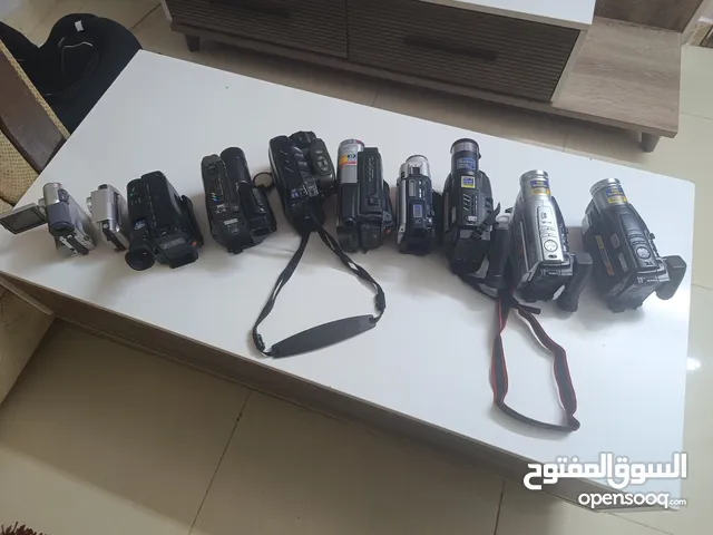 شروة مجموعة كاميرات فيديو قديمة للبيع