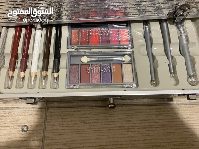 شنتة مكياج