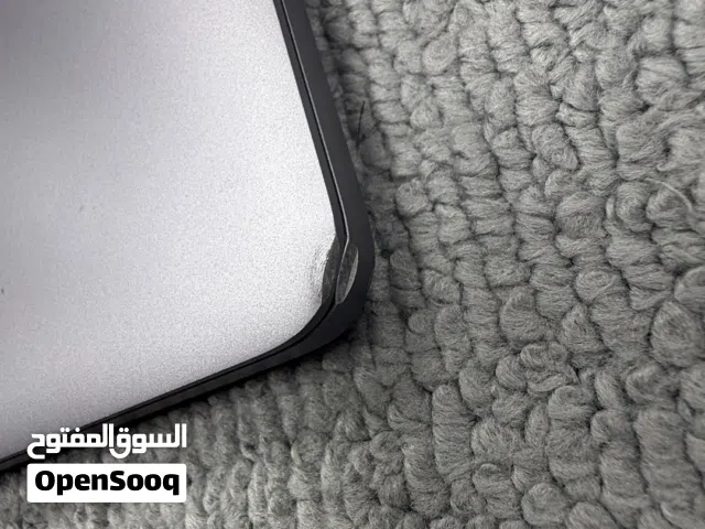 MACKBOOK PRO 2019 i7 1 TB