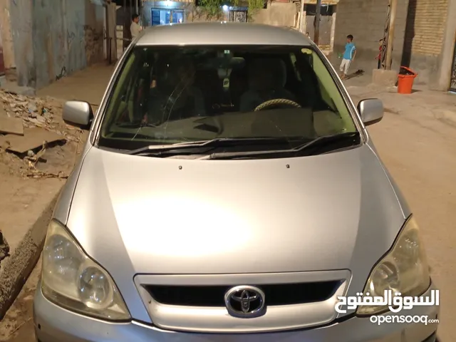 تويوتا أبصم موديل 2005