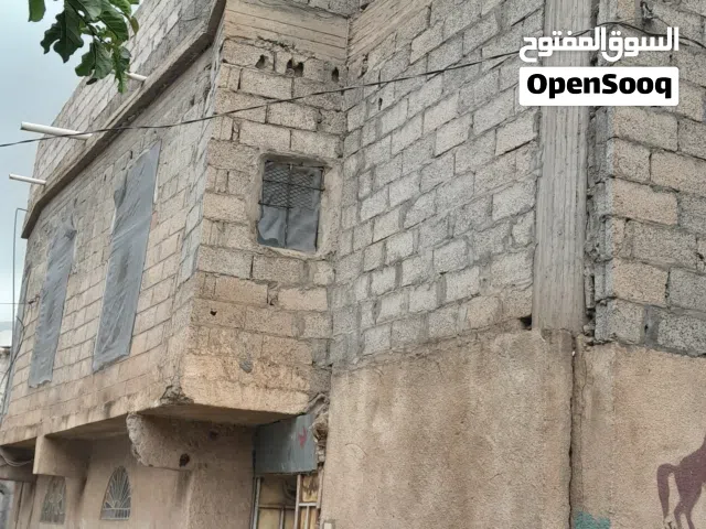 100 m2 More than 6 bedrooms Townhouse for Sale in Ibb Other