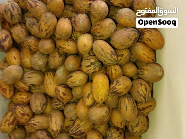 لوز للبيع ،،