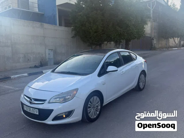 Used Opel Astra in Hebron