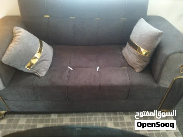 طقم كنب  بلقيس سبع مقاعد استعمال خفيف  ولا خشط ولا نقره بحاله الوكاله