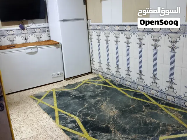 بيت نضيف للبيع بحيانيه شارع مدراسه ابوالاسود