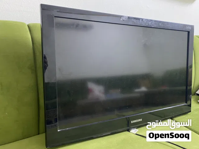 Samsung LCD 32 inch TV in Southern Governorate