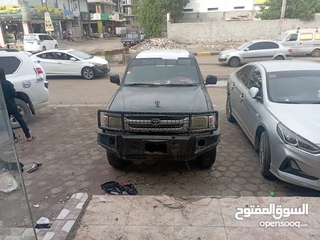 هايلوكس دبل 2000 ديزل خليجي حاله ممتازه