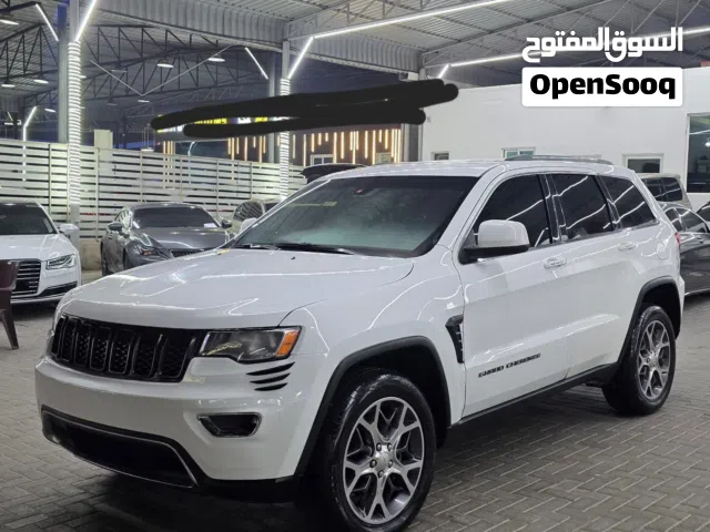Jeep Grand Cherokee Laredo 4x4 – 2019