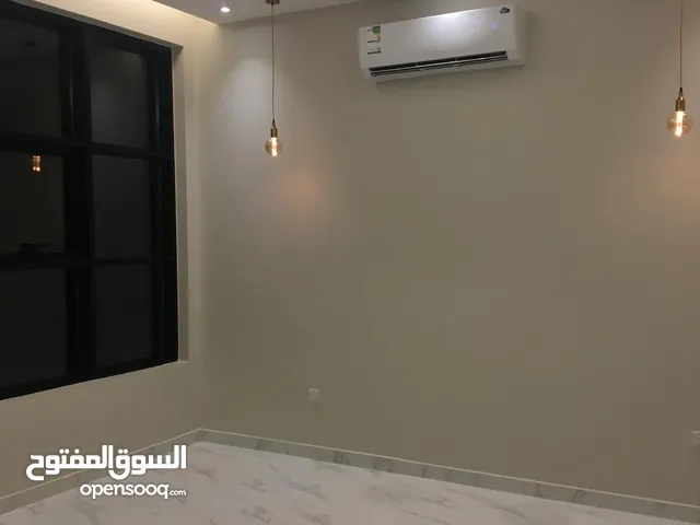200 m2 4 Bedrooms Apartments for Rent in Al Riyadh Al Munsiyah