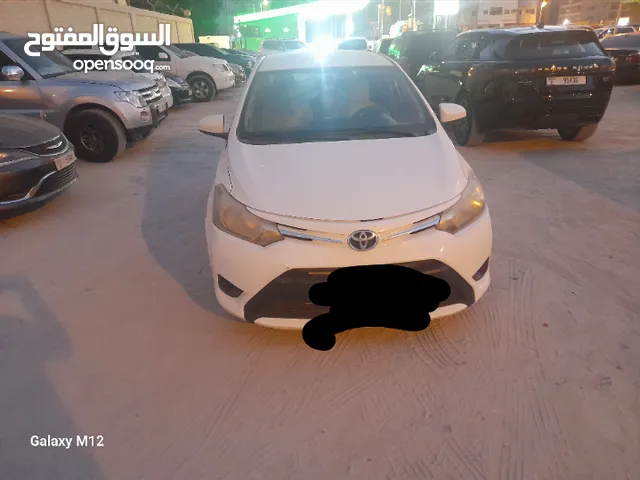 تيوتا يارس في حال جيده جدان للبيع 18000