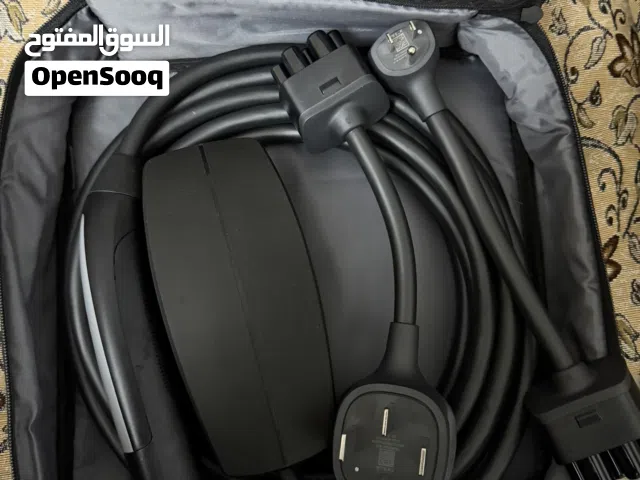 شاحن تسلا الجيل الثالث جديد ( سايبر ترك )