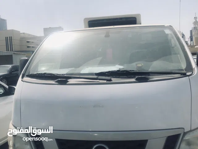 نيسان يورفان 2015 ثلاجة