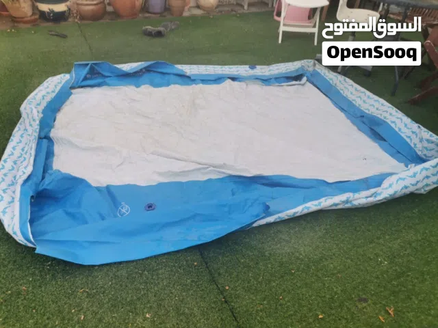 مسبح حجم كبير مستعمل