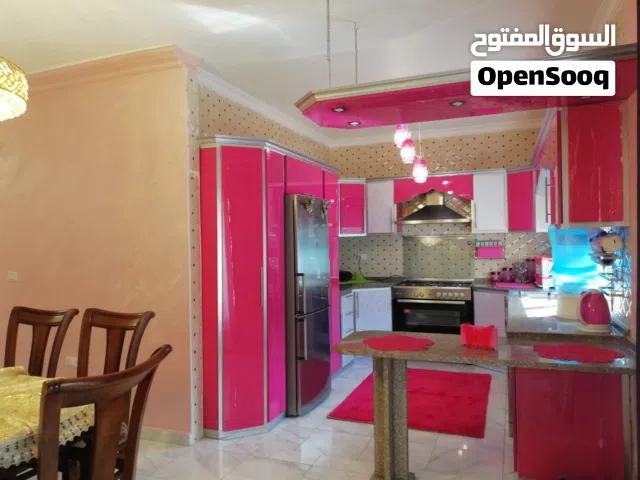 شقة للبيع بالقرب من دوار الحويان شارع الحرية اسكان المالية وزراعة