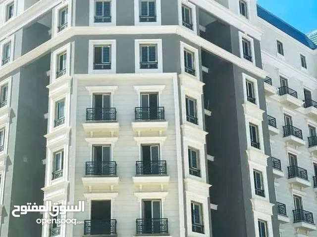 شقة للبيع 130 متر في Latin District New Alamein – استلام فوري – شقة متشطبة بالتقسيط بجوار Marina 7