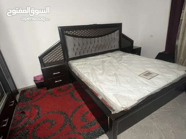 غرفة نوم كاملة + سرير بيبي ابيضّ + طقم كنب