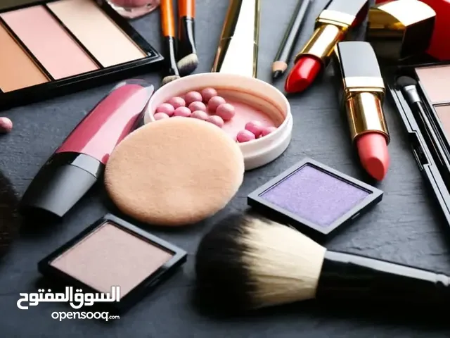 للبيع مكياج ماركة عالمية International brand makeup for sale