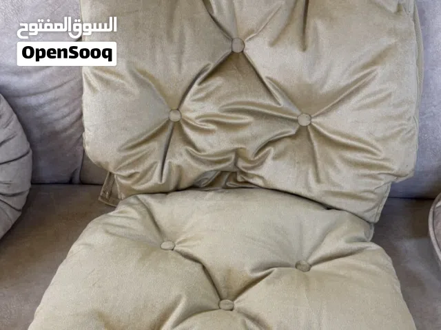 لبسه للخط والسفر تركب على اي سيارة