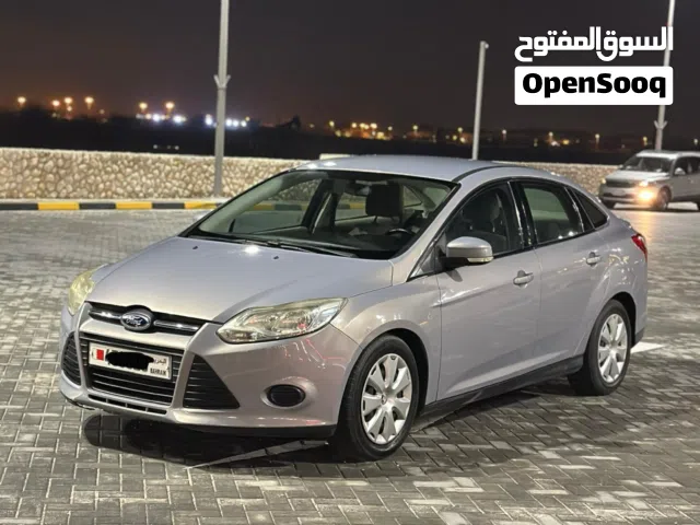 FORD FOCUS 1.6 MODEL 2012 ZERO ACCIDENT