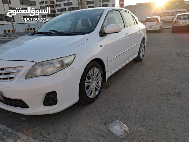 كورولا 2013 شرط الفحص سيرفيس وكالة 1800cc تحكم سكان مثبت سرعة مريات ضم مع القفل حساسات خلفيه