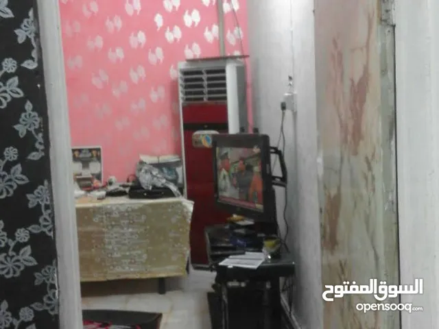 140 m2 3 Bedrooms Townhouse for Sale in Basra Maqal
