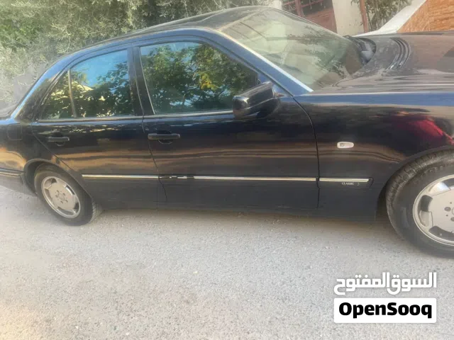 1998 Mercedes Benz E-Class E 200