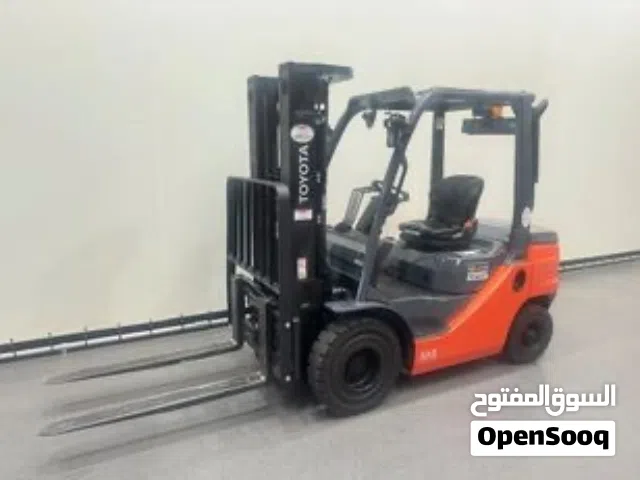 رافعة شوكية للايجار forklift for rent